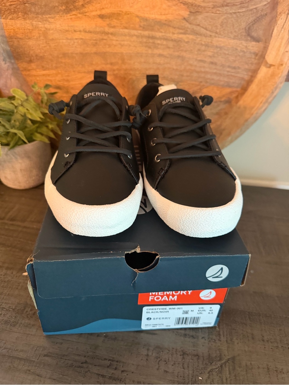 Sperry BLACK Women's Crest Vibe Leather Sneaker, US 9M